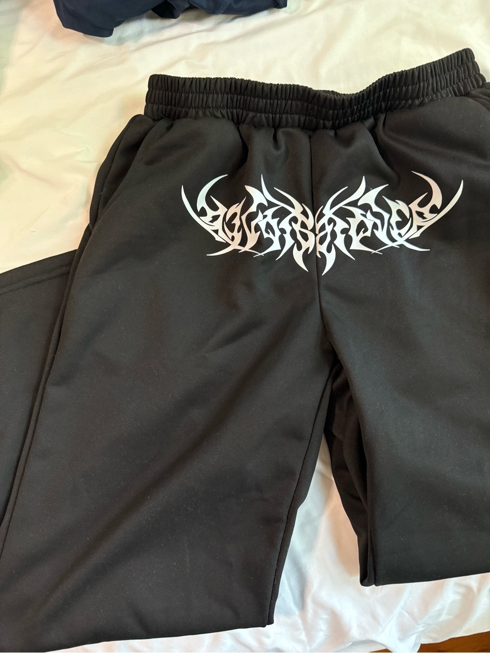 SHEIN Black Elastic Waist Sweatpants with White Care Tag